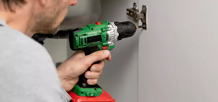 Commercial Door Hinge Repair Beverly