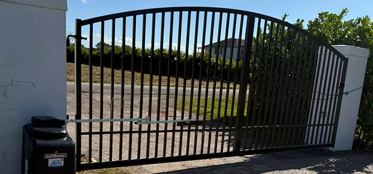 Driveway Fence Repair Beverly